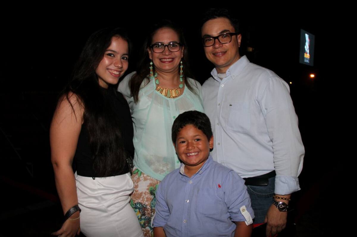 Mariana Tovar, Clara Inés Sagre, Juan Carlos Díaz Cruz y Juan Carlos Díaz Prada.