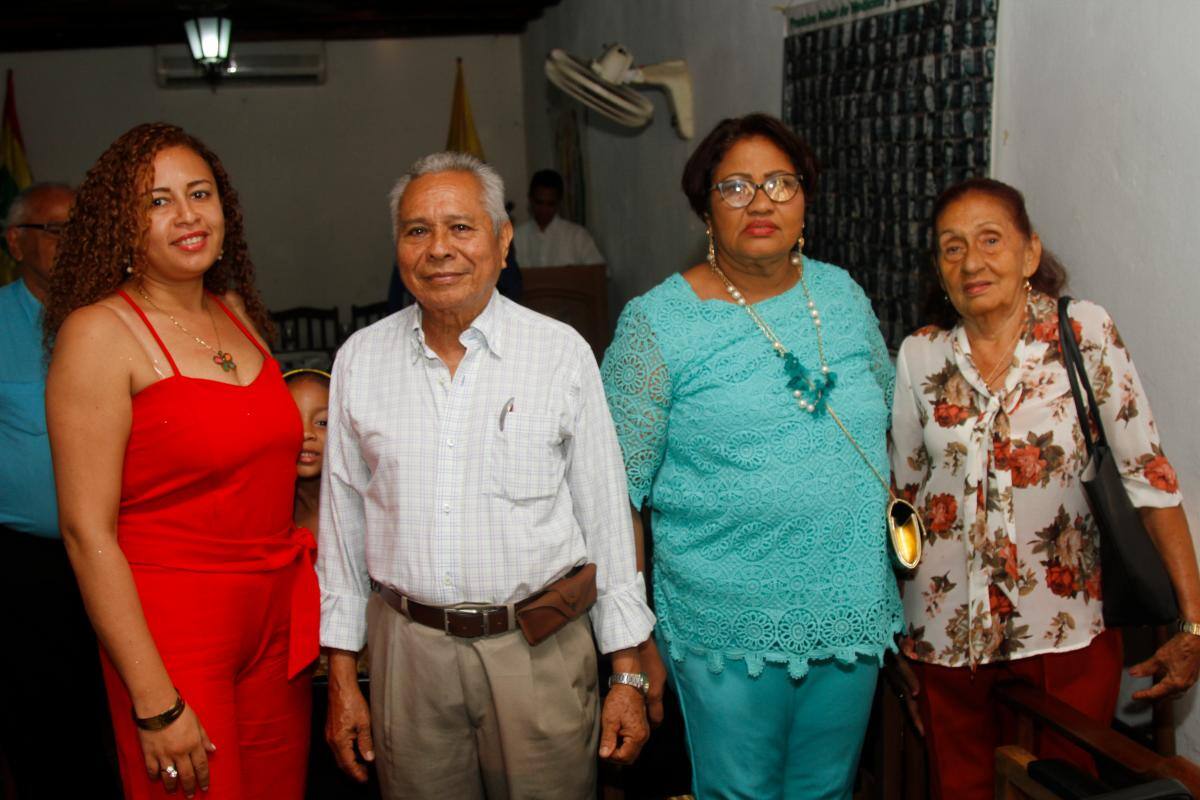 Beatriz Fernández y Berenice Tapia.