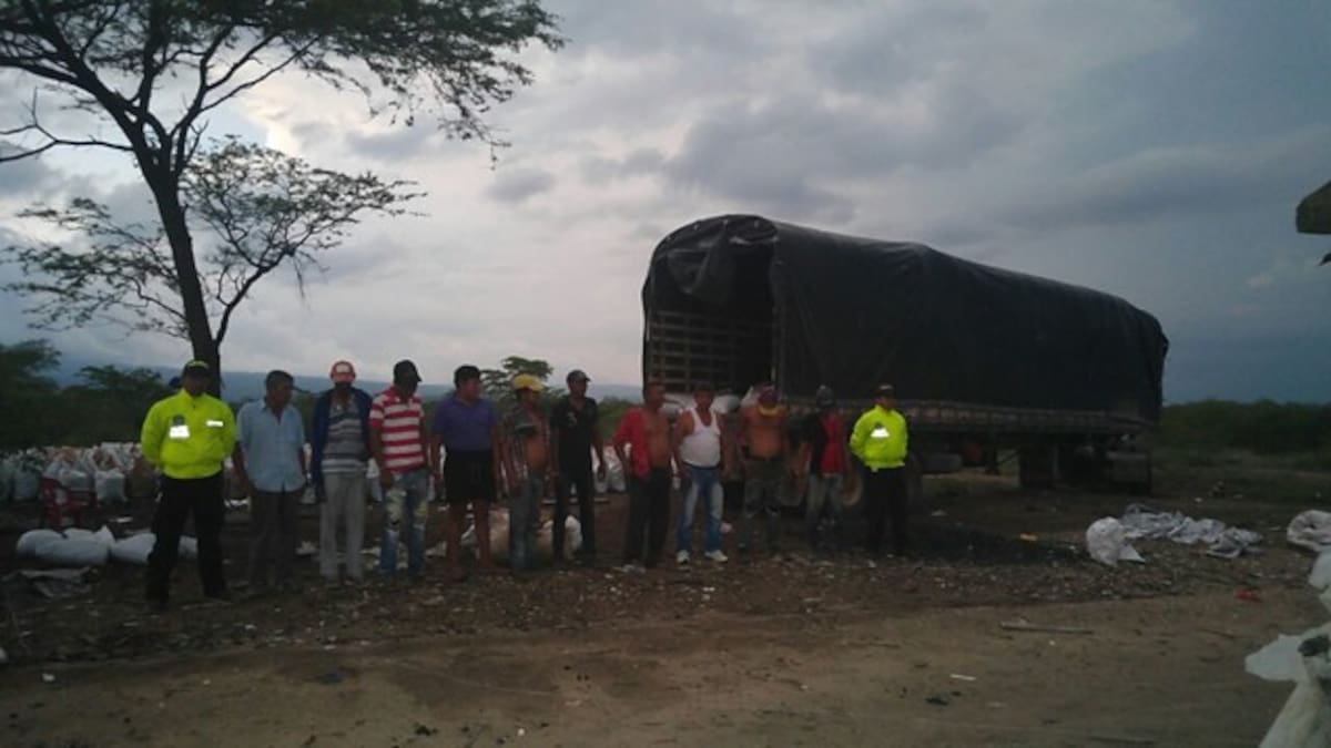Personas capturadas durante el operativo. COLPRENSA
