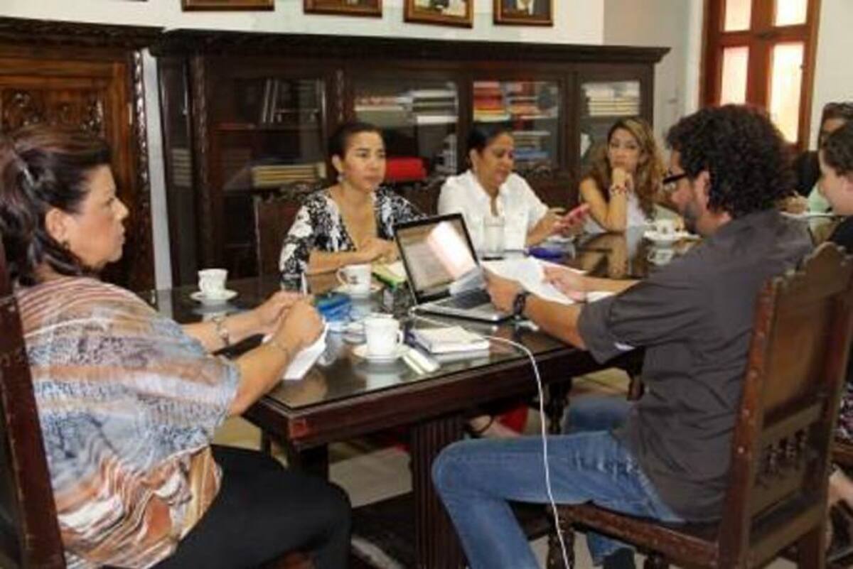 El programa beneficiará a estudiantes de escasos recursos. CORTESÍA