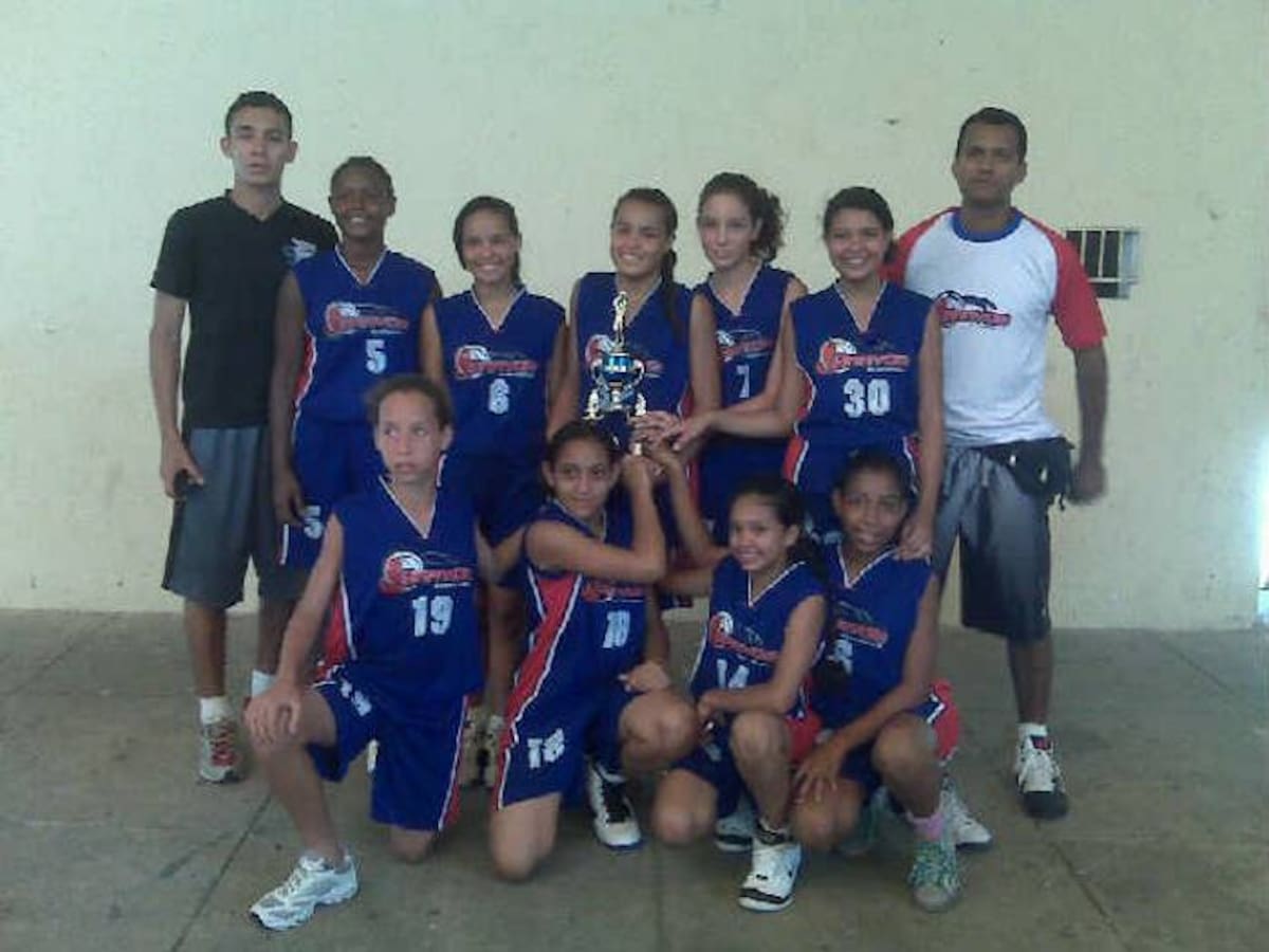 El equipo femenino de Los Bravos se coronó campeón en el torneo realizado en Barranquilla Cortesía