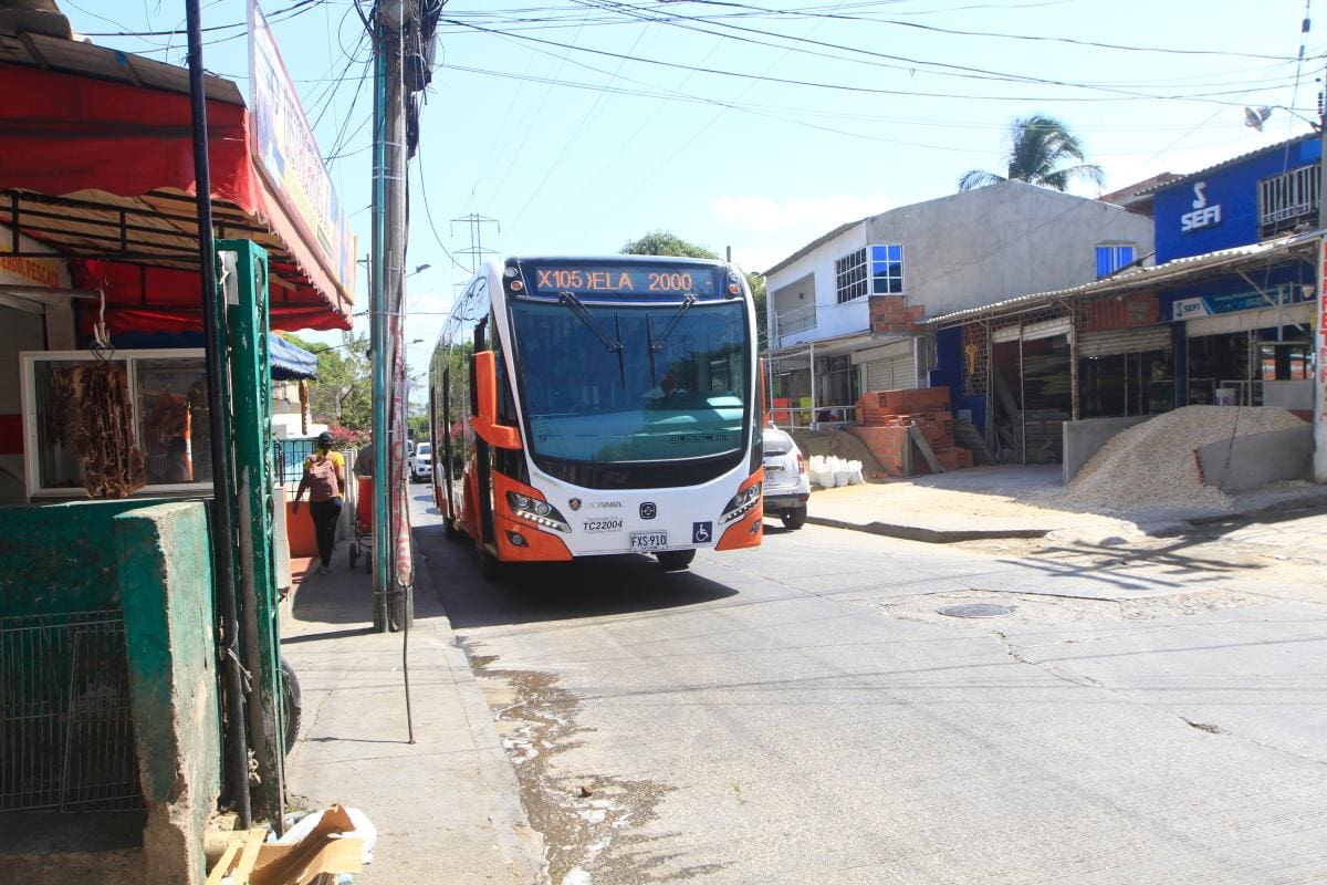 Habitantes de Ciudadela 2000 están satisfechos con ruta X105 de Transcaribe