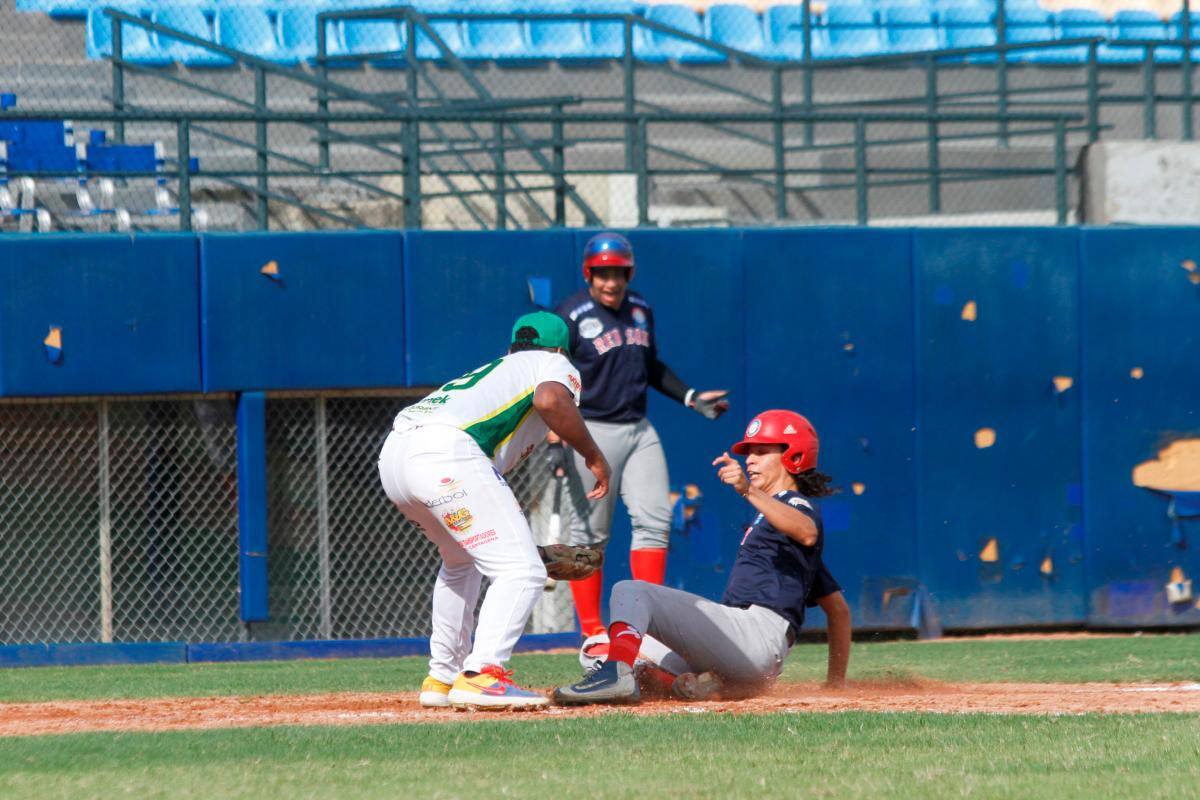 Tigres de Arenal-Tractores, la final