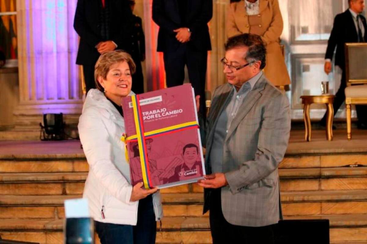 Gobierno Petro asegura tener respaldo de la OCDE para su reforma laboral