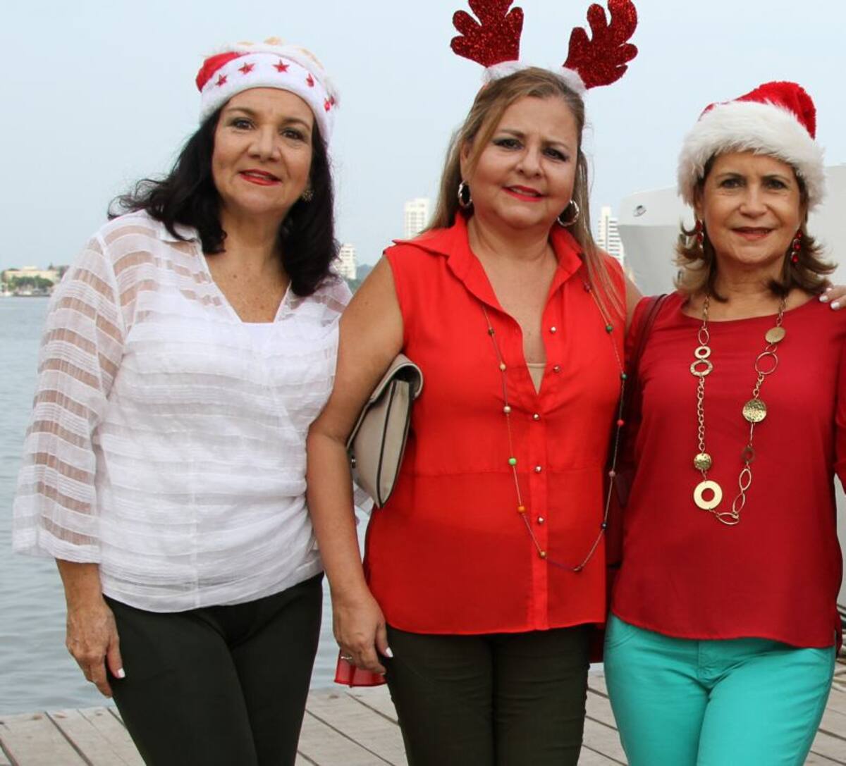 Ligia Dunoyer, Ana María Pizza y Carmiña Sarabia.