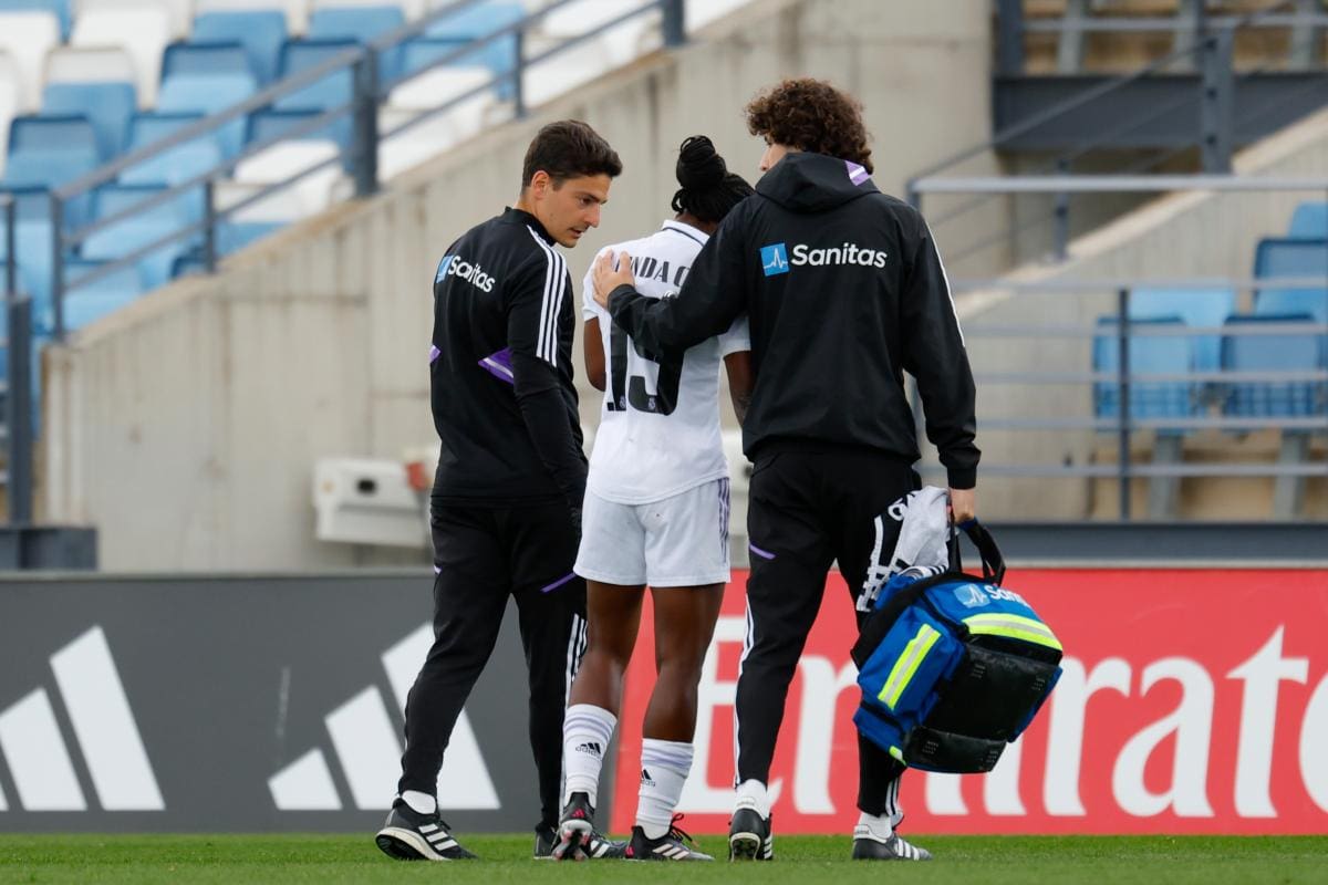 Video: Linda Caicedo se lesiona y sale del partido entre lágrimas y dolor