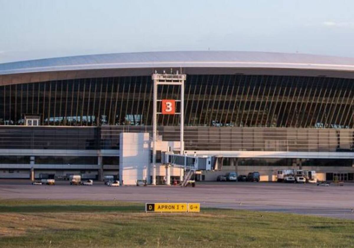 Esta iniciativa se enmarca en Easy Airport, un plan de desarrollo tecnológico puesto en marcha por el aeropuerto en conjunto con el Ministerio de Defensa Nacional y el Ministerio del Interior. TWITTER