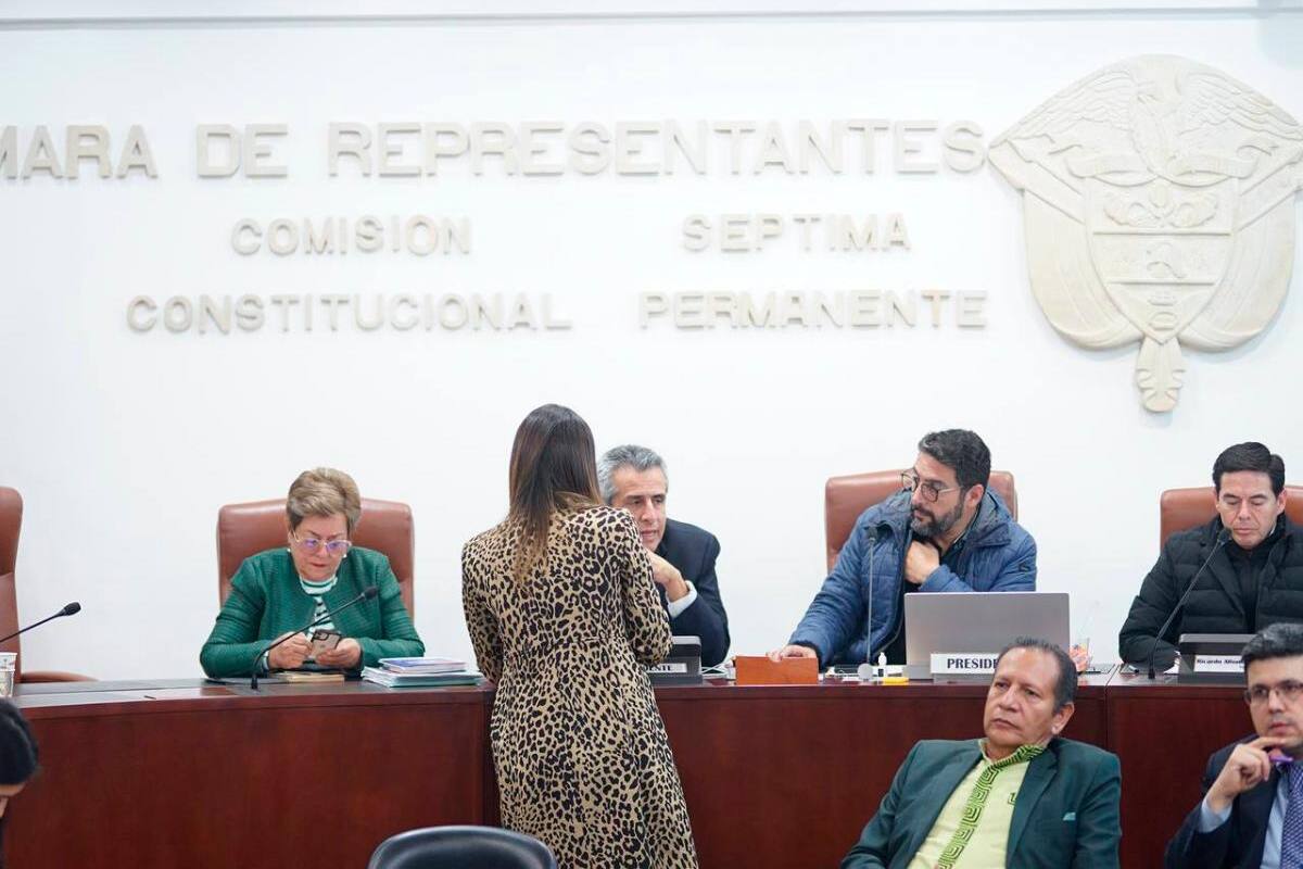 Reforma laboral: aprueban en primer debate ponencia positiva