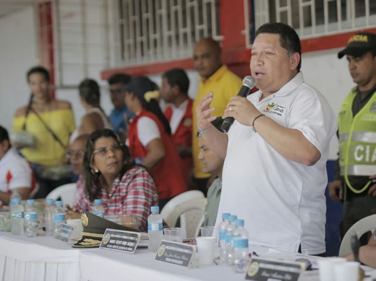 A Bayunca acudió el alcalde Manolo Duque, miembros de su gabinete y concejales, en el marco de una audiencia pública para escuchar a los habitantes sobre los problemas que los aquejan Cortesía