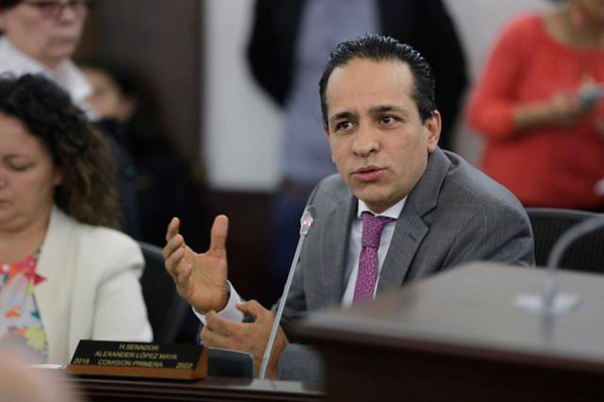 El senador Alexander López, es el nuevo presidente del Polo Democrático