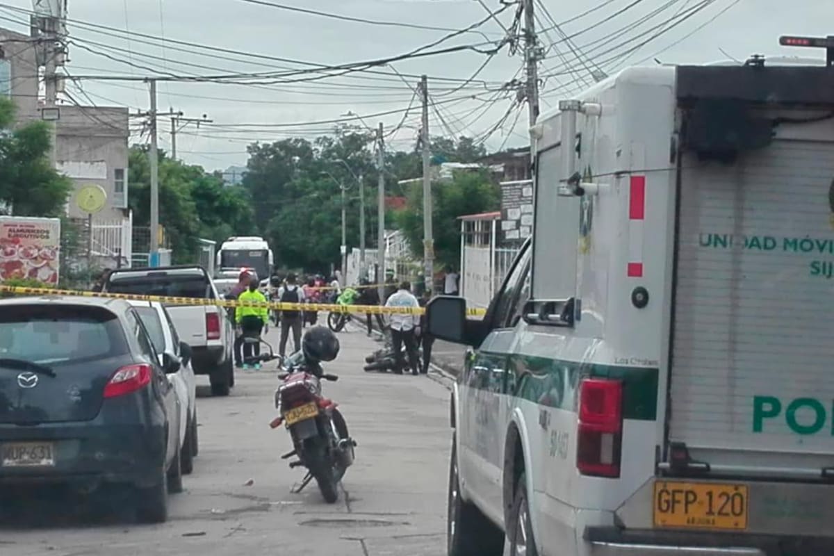 Sicarios hieren a policía en Cartagena y asesinan a otro en El Carmen
