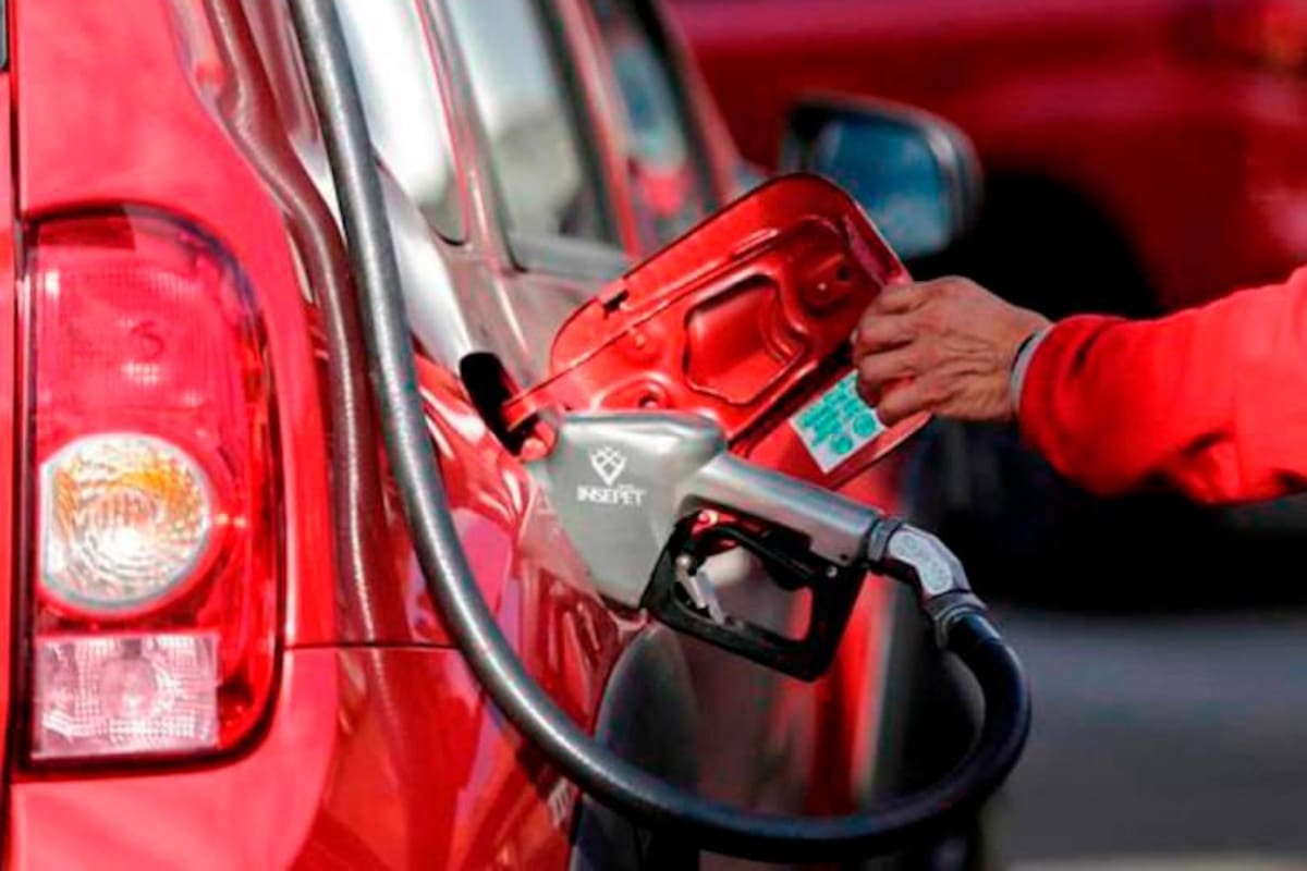 Minhacienda avisa que faltan tres alzas en el precio de la gasolina