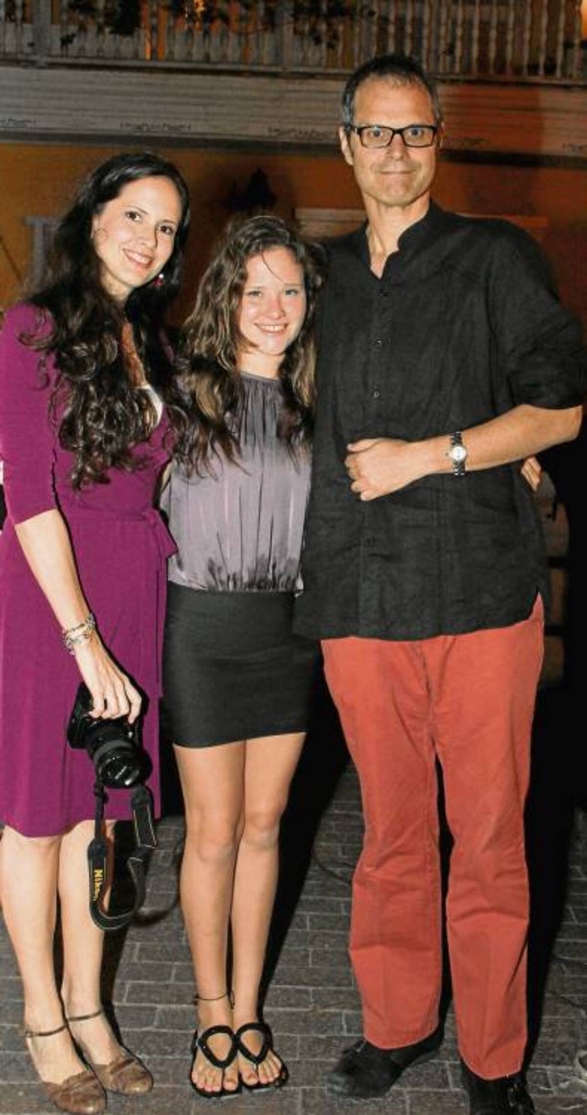 Ana Milena de McCausland, Natalia McCausland y Er-nesto McCausland.