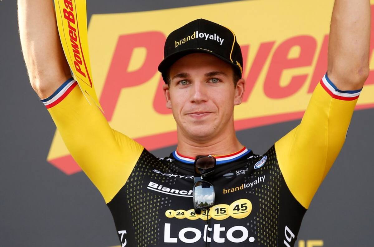 El ciclista holandés Dylan Groenewegen del Lotto Jumbo se queda con la 7ma etapa de la edición 105 del Tour de Francia. EFE SEBASTIEN NOGIER.