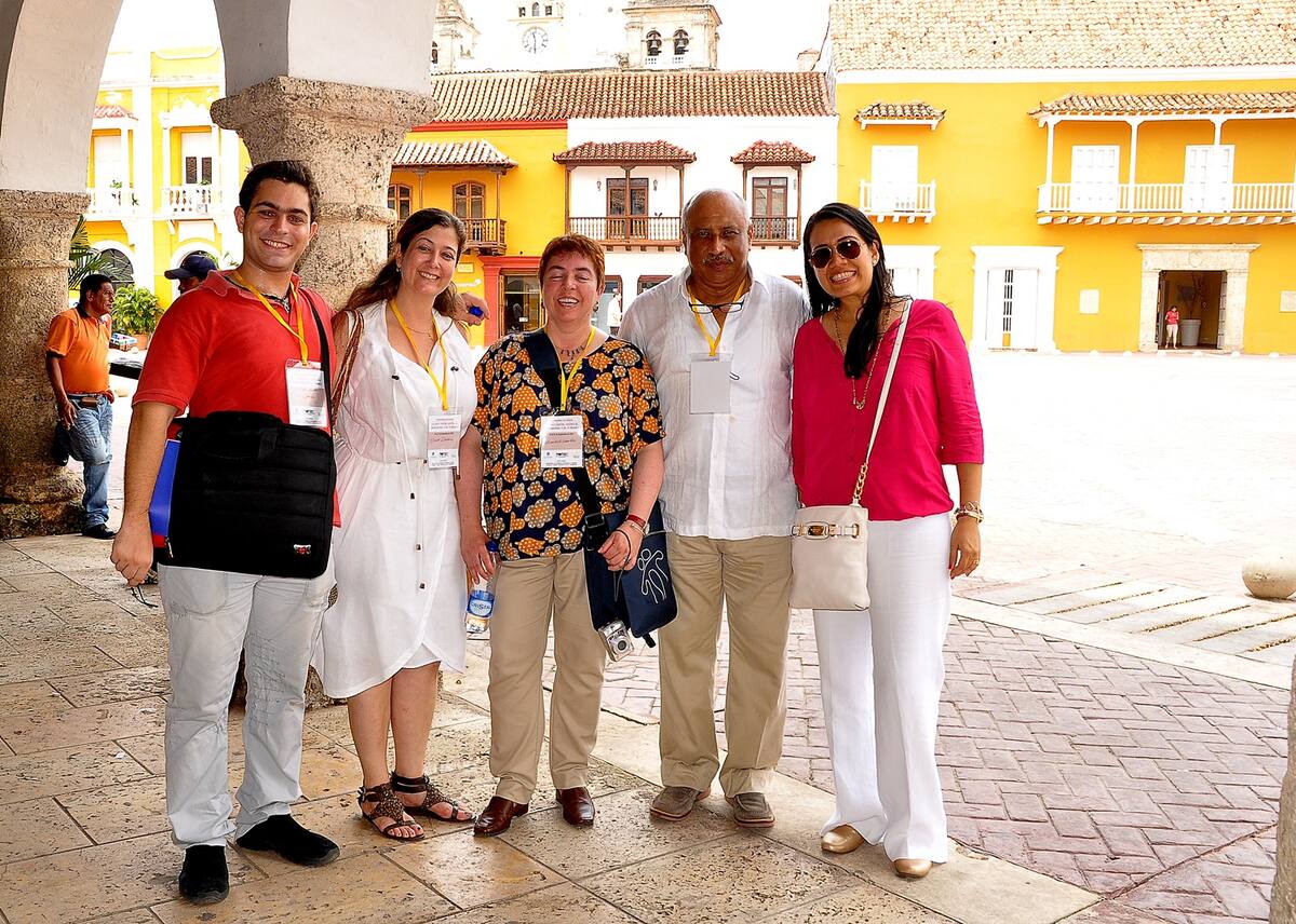 (DE IZQ A DER) Daniel Camacho, Niurka Rigñack, Elizabeth Sarabia, Moisés Álvarez Marín y Paola Mercado. CORTESÍA