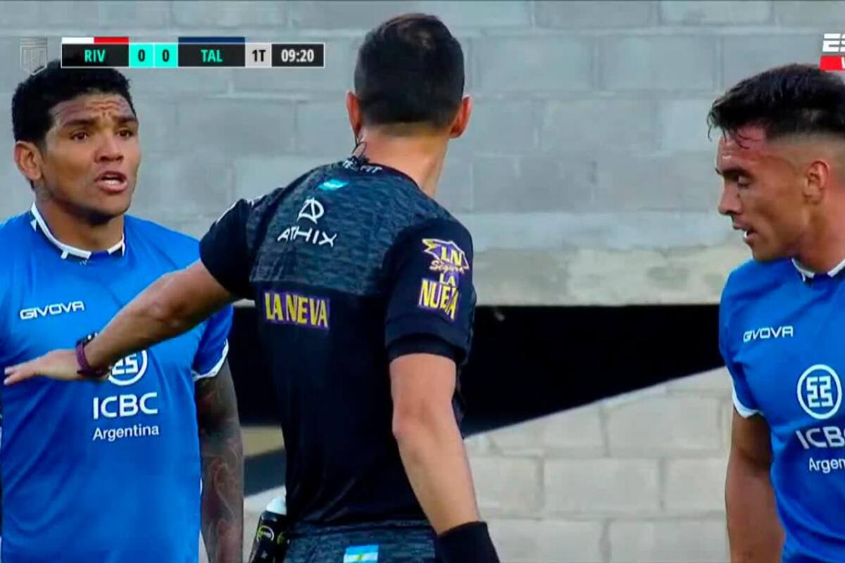 ¿A los golpes? Encontrón entre el cartagenero Rafa Pérez y un compañero