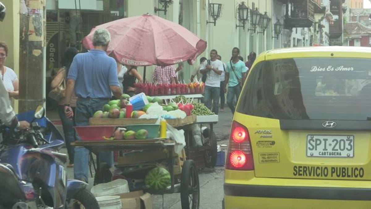 Foristas hacen propuesta concreta para acabar con las ventas ambulantes. Santiago Preciado -eluniversal.com.co