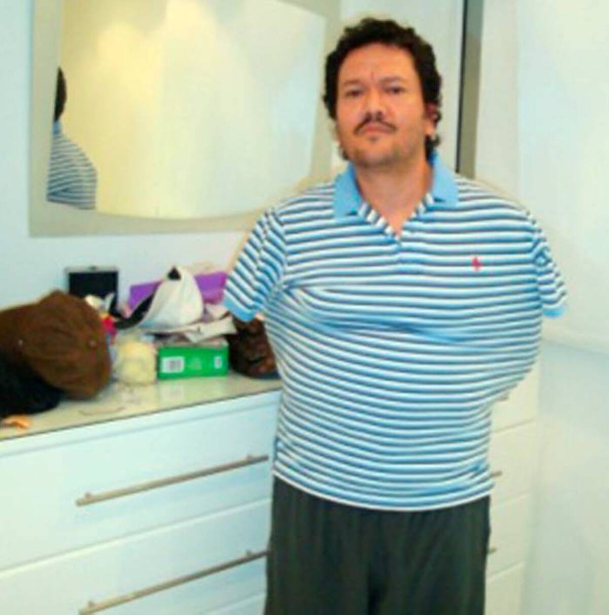 Maximiliano Bonilla Orozco, alias 'Valenciano' , en el momento de su captura en un apartamento de Maracay (Venezuela). COLPRENSA