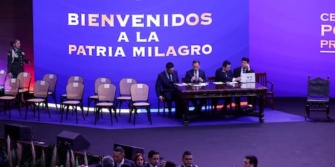 Abelardo de la Espriella llegó a su posesión como presidente de Colombia