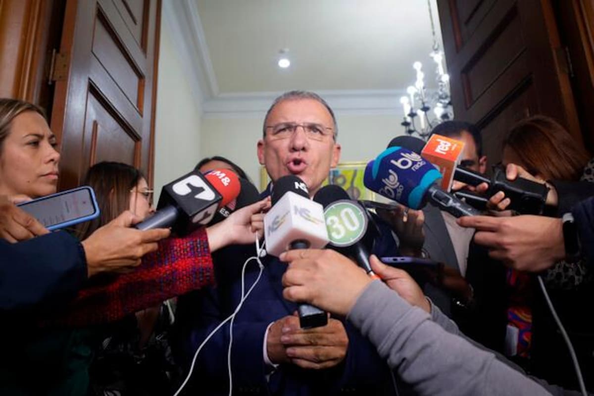 Roy Barreras propone a Germán Vargas Lleras de candidato a la Alcaldía de Bogotá