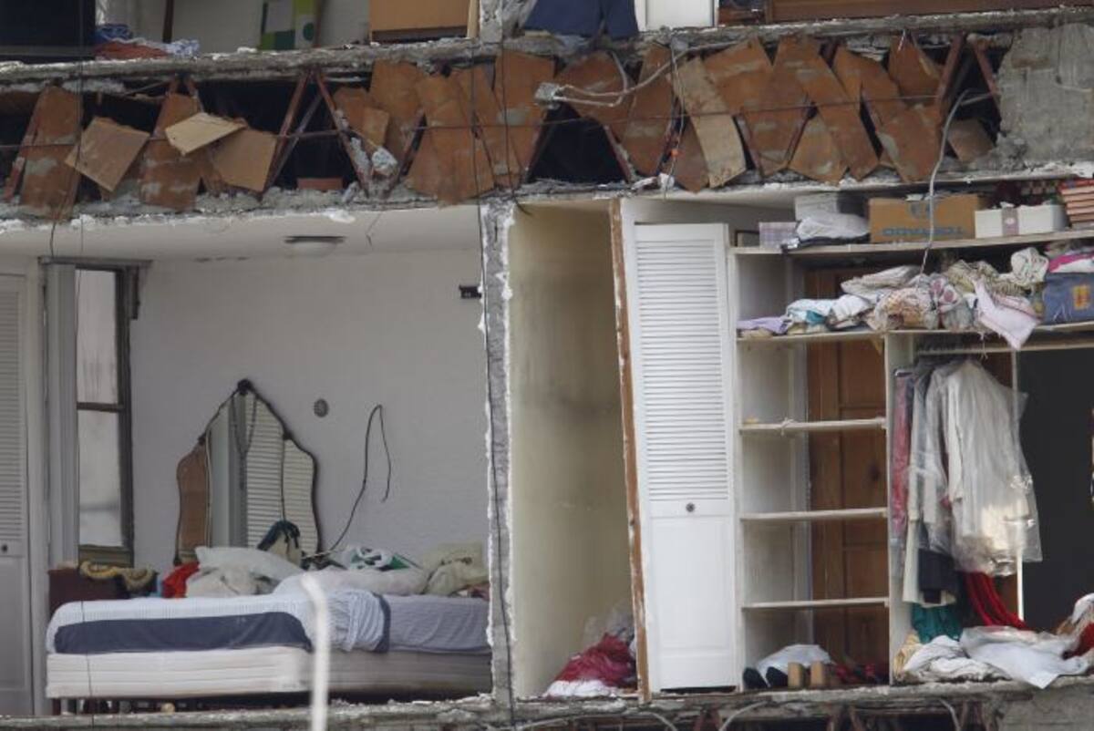 Vista de un edificio a punto de colapsar ayer martes. EFE Sáshenka Gutiérrez
