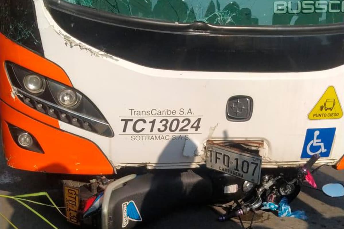 Muere motociclista en choque con bus de Transcaribe