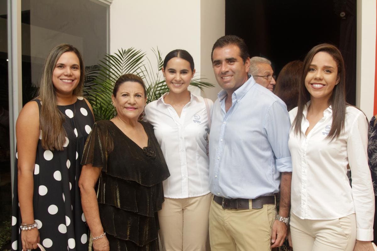Karen Eljaiek, Mirian de Espinosa, Daniela Ventura, Felipe Camacho y Tatiana Díaz.//Fotos: Nayib Gaviria - El Universal.