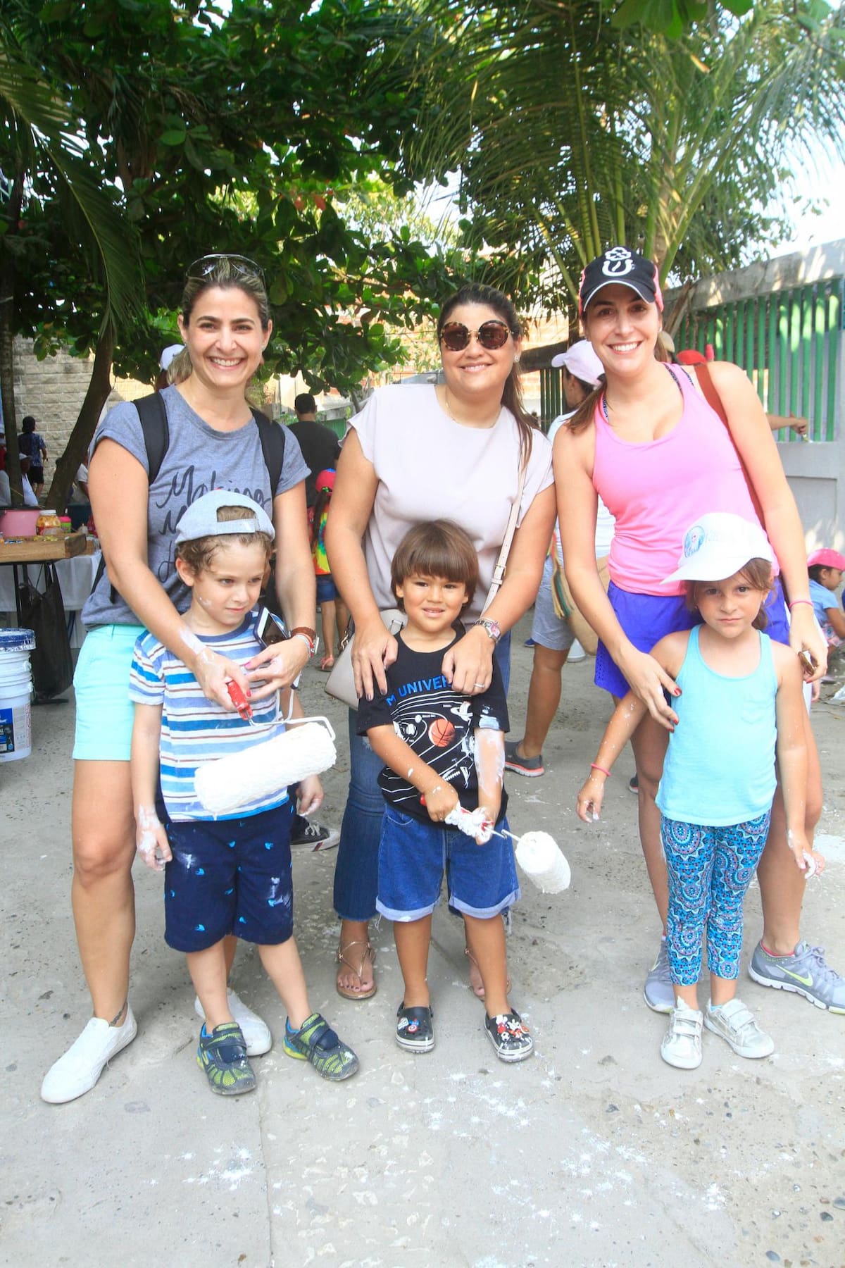 Atrás: Mónica Farah, María Gracia Canelos y Katina Dáger; adelante: Gerardo Duque, Alejandro Olivella y Katina Rivero.