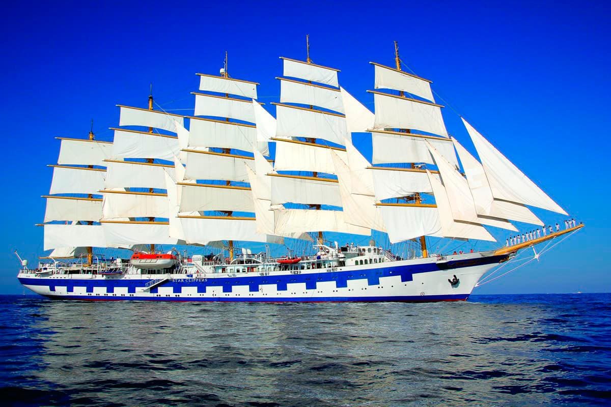 Llega a Cartagena el Royal Clipper; otros 8 cruceros arribarán esta semana