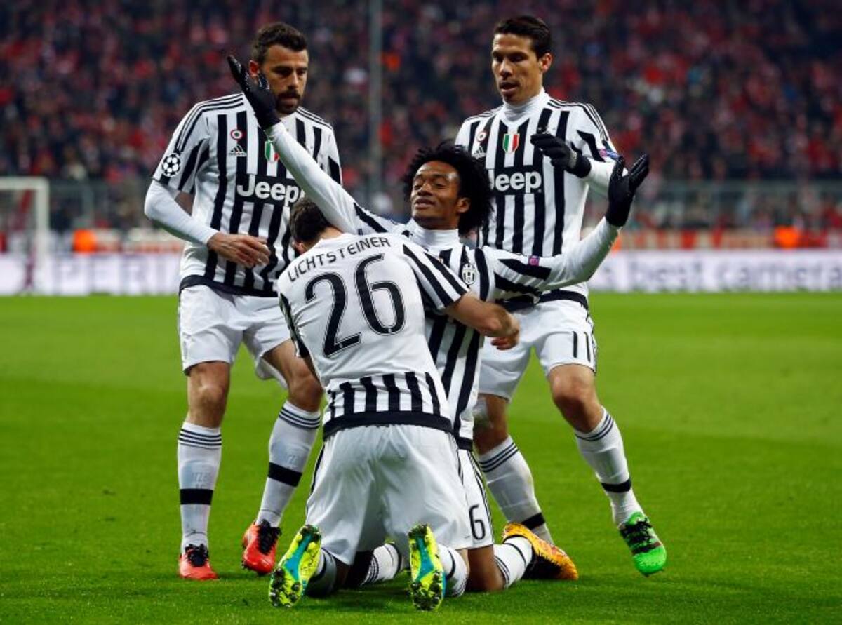 Juan Guillermo Cuadrado conquistó el título de la Serie A. AP Matthias Schrader