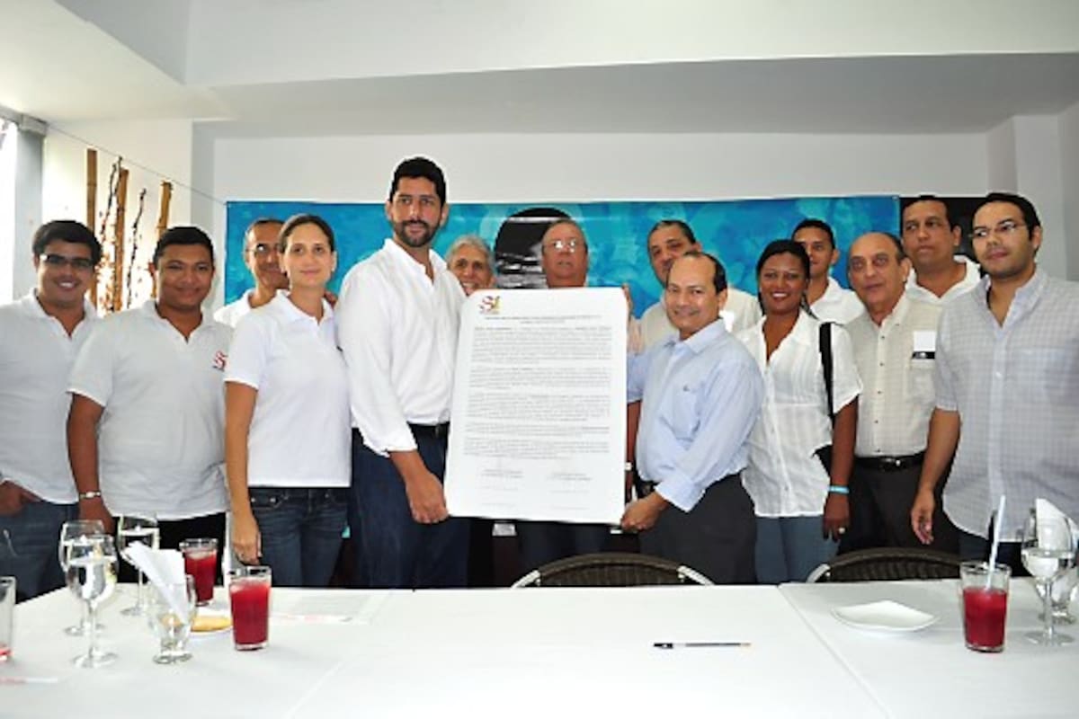 En Cartagena se dio la alianza entre dos candidatos a la Alcaldía de esta ciudad CORTESÍA