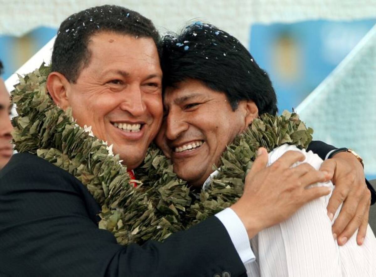 Hugo Chávez junto a Evo Morales. AFP AIZAR RALDES