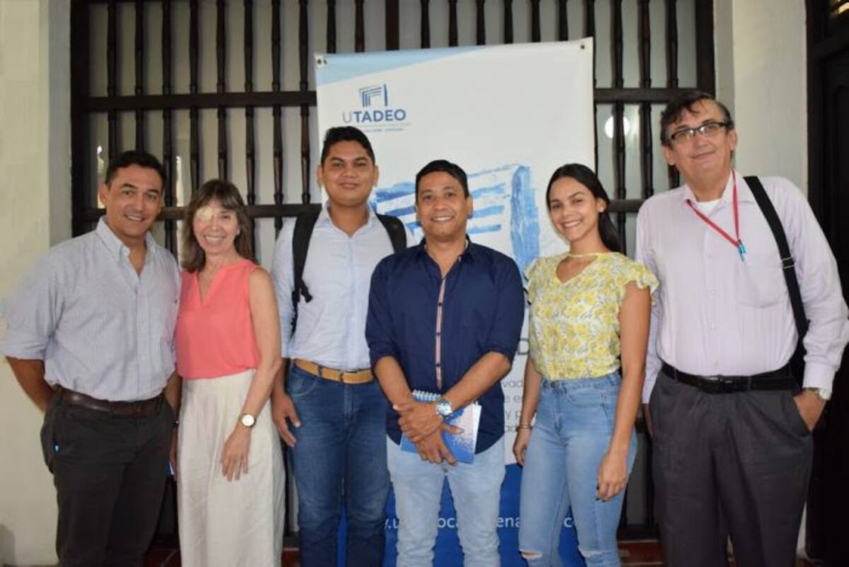 Gabriel Camacho, Roxana Segovia, Luis Miguel Díaz, Howard Villarreal, Jennifer Castañeda y Alfonso Cabrera. Foto: Cortesía