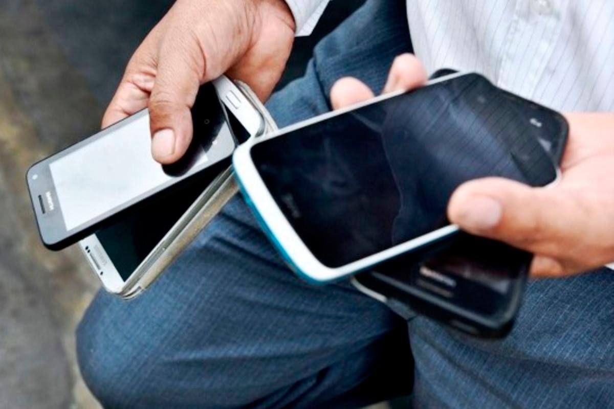 ¡Ojo con esta estafa!: les ofrecen trabajo para robarle los celulares