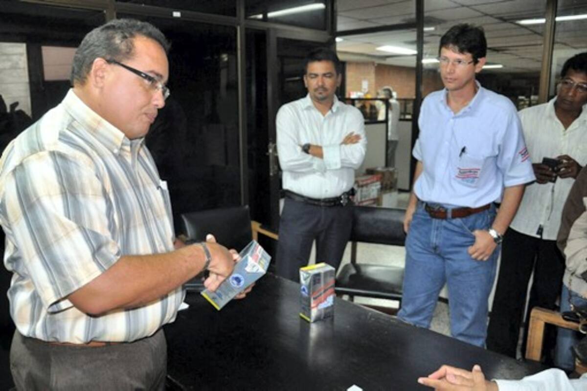 Jairo Gándara, funcionario de Rentas departamentales se refirió al tema de la venta de licor adulterado y los perjuicios que ocasiona. CORTESÍA/