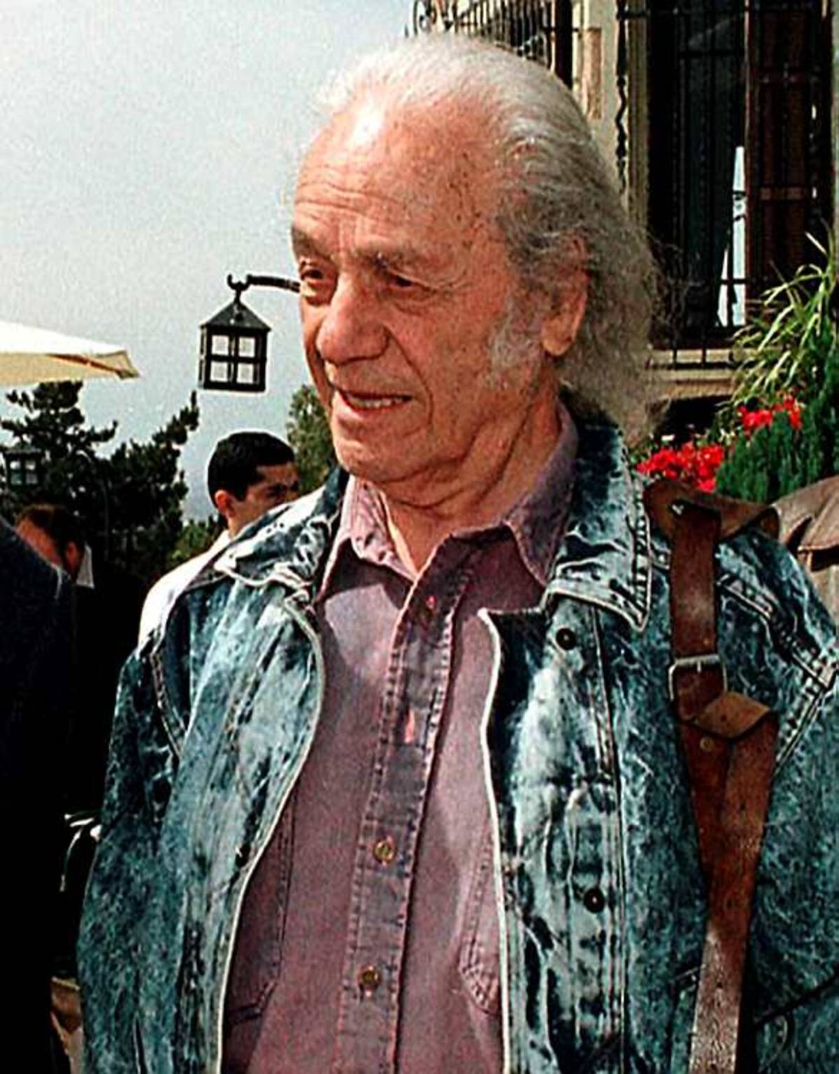Nicanor Parra, escritor chileno de 97 años. AFP HUGO ADONIS