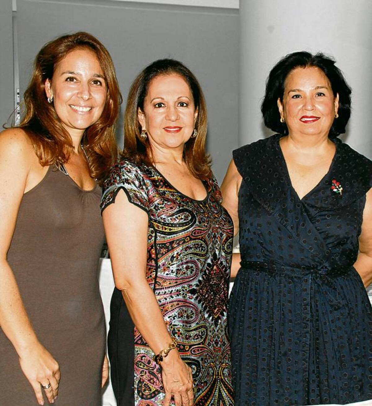 Orieta de Guerra, Alicia de Berrío y Linda Porto de Dávila Pestana.