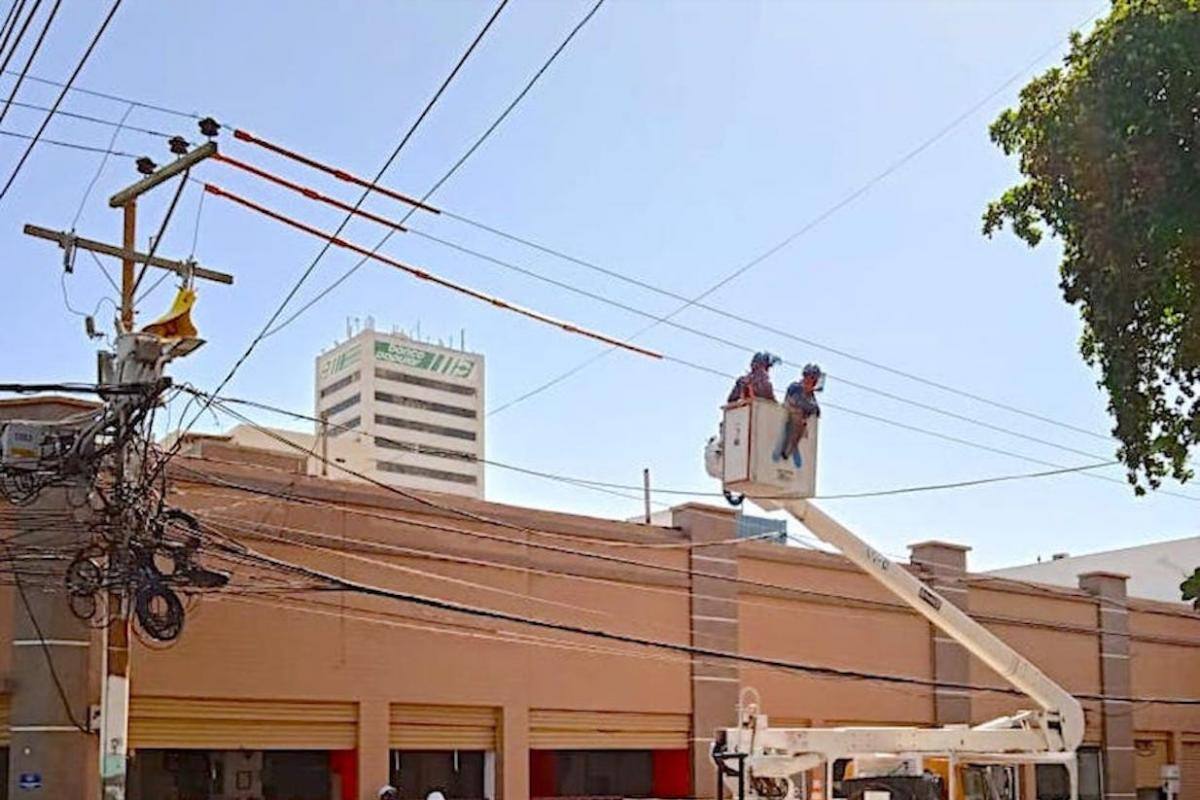 Se instalan nuevas redes eléctricas en el Centro de Barranquilla