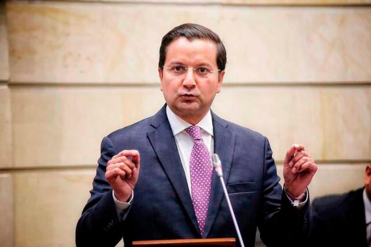 “Petro, haga algo para evitar un apagón como el del 90”: David Luna