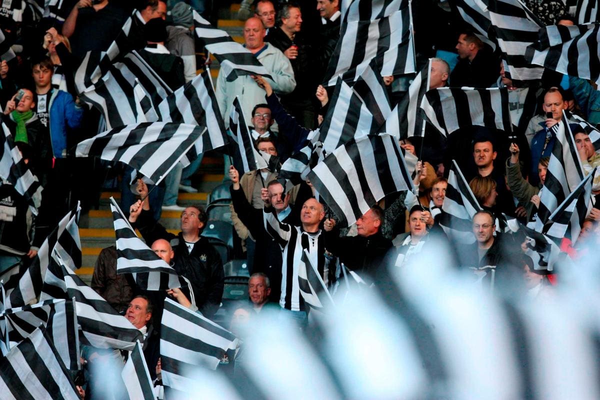 El Newcastle cierra su venta a un fondo saudí