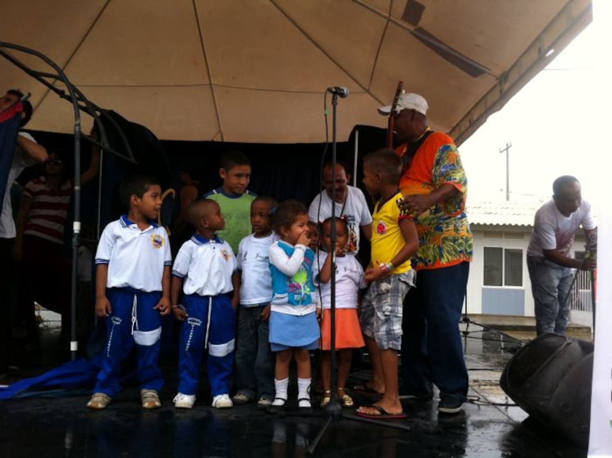 La música y la participación de los niños fueron el común denominador en la jornada. CORTESÍA