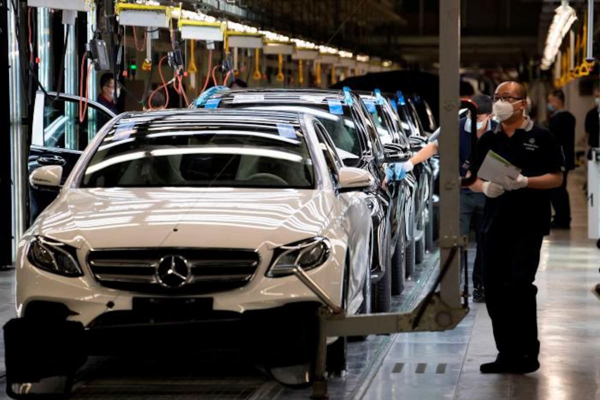 Mercedes-Benz llama a talleres 660.000 vehículos en China