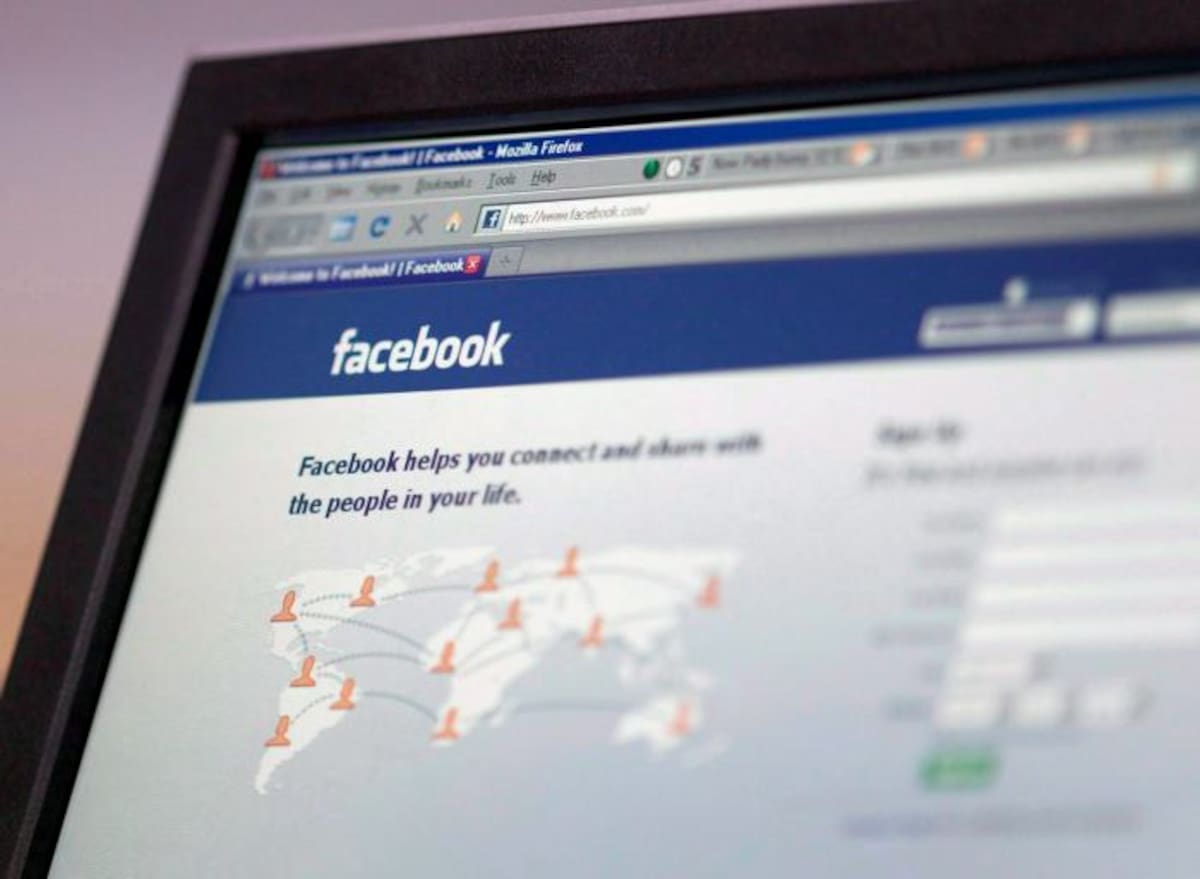 Facebook eliminó 650 cuentas con origen en Rusia e Irán para influir con engaño al mundo. AP Adrian Wyld