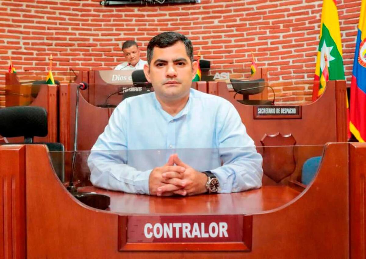 Rafael Castillo Fortich, contralor distrital encargado.