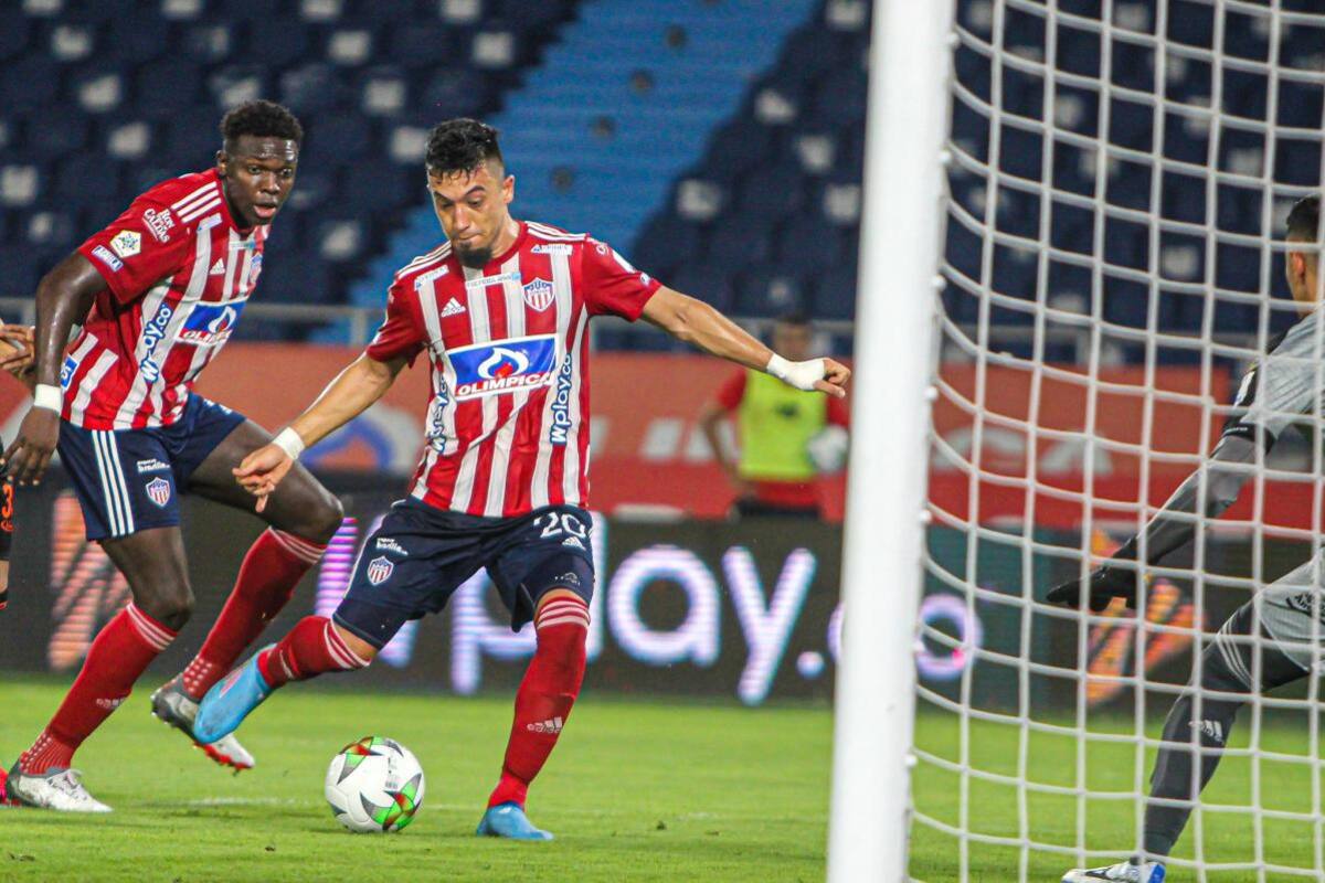 Junior golea a Envigado y se clasifica a los octavos de final