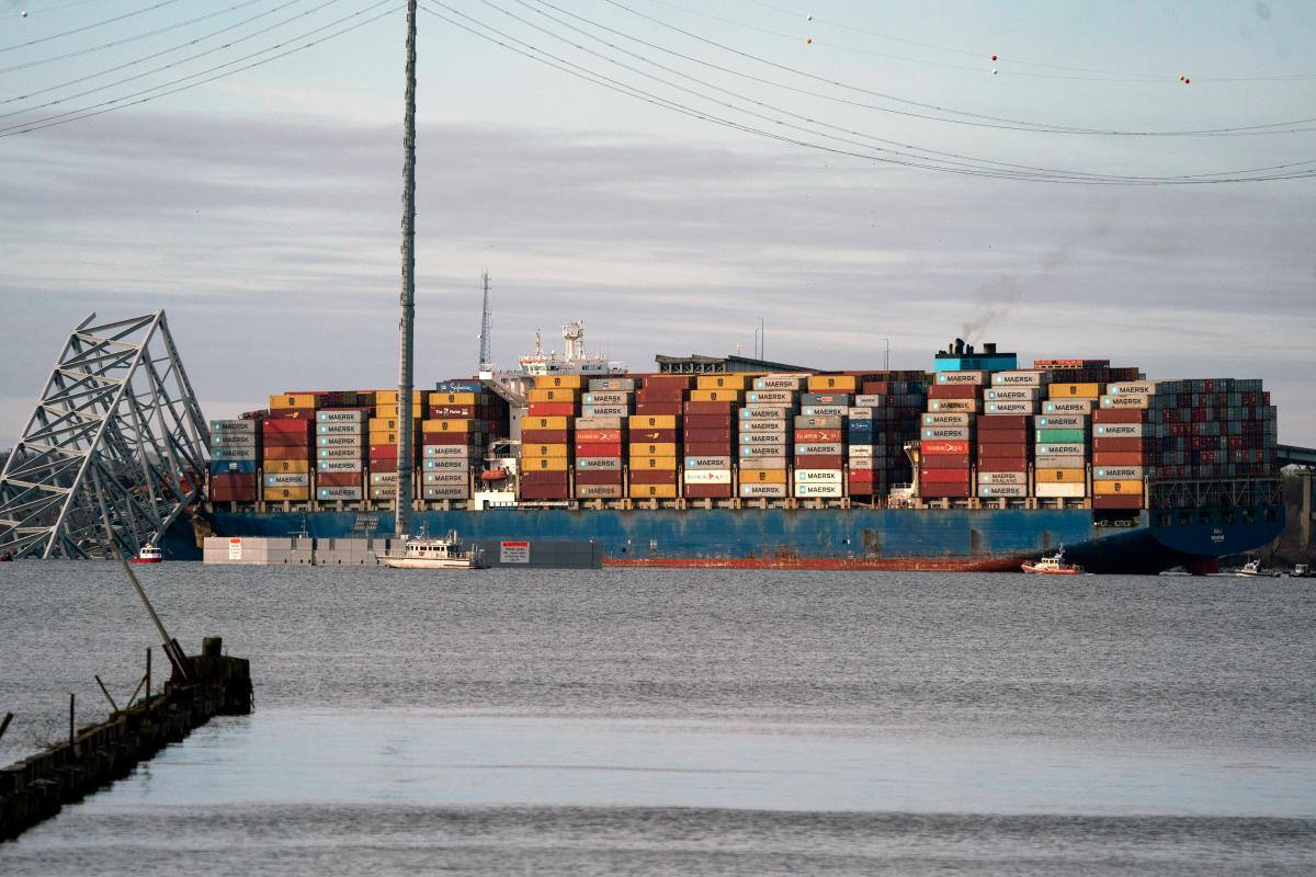 ¿Qué clase de materiales transportaba el buque que chocó en Baltimore?