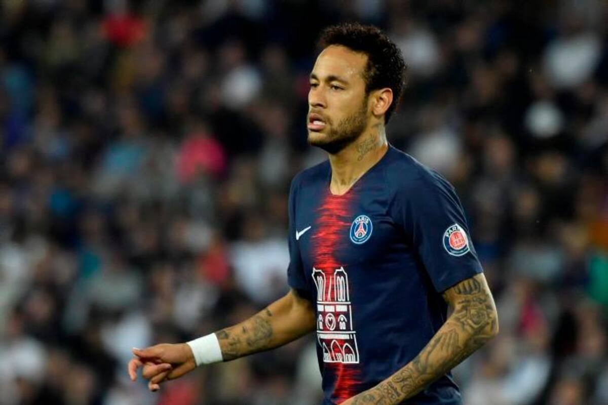Neymar, sancionado tres partidos por insultar a los árbitros en redes sociales