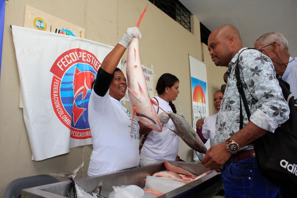 La secretaria General, Martha Seidel, precisó que la actividad del mercado campesino fue un éxito, porque los vendedores lograron vender sus productos. // Foto: Julio Castaño.