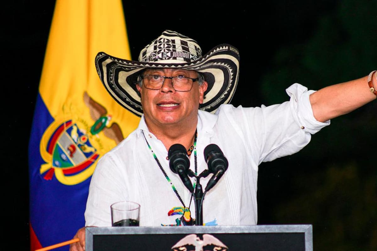 Petro aprovechó Semana Santa para invitar a “reflexionar” sobre su Constituyente