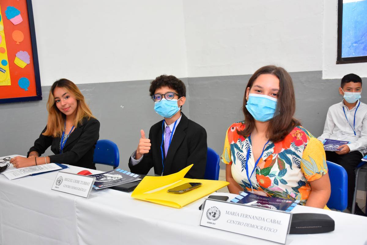 Valentina Maciá Herrera, Joshua Valdez Ganen e Isabella Benedetti Muñoz.